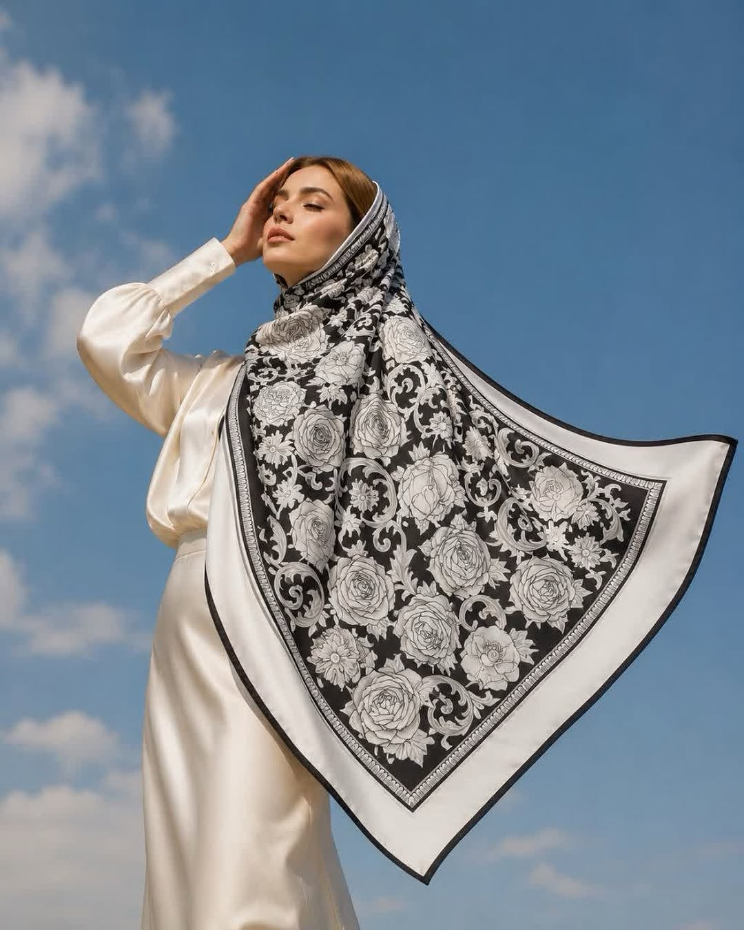 روسری ابریشمی کد ۱۰۱۸