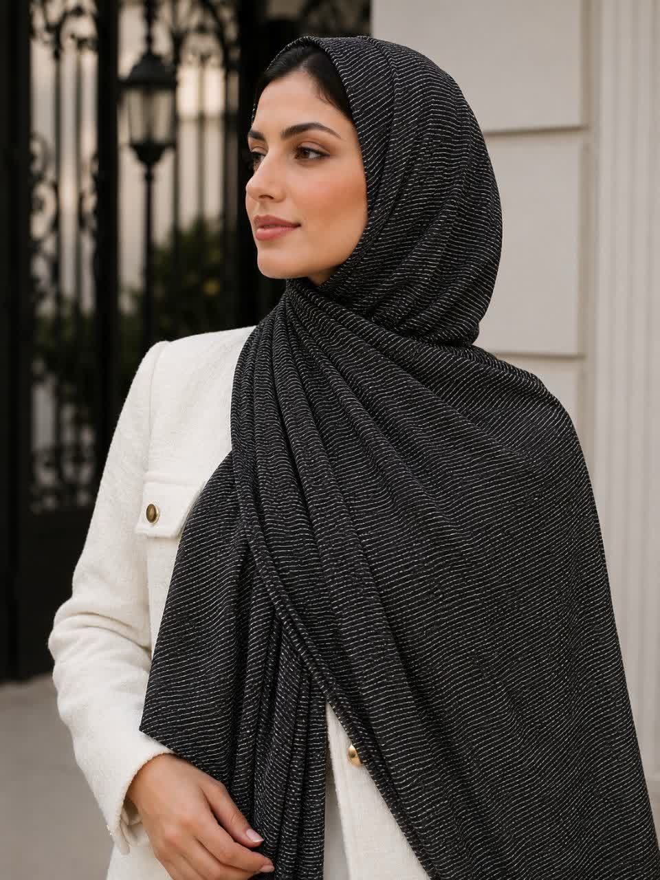 شال پلیسه سفید مشکی